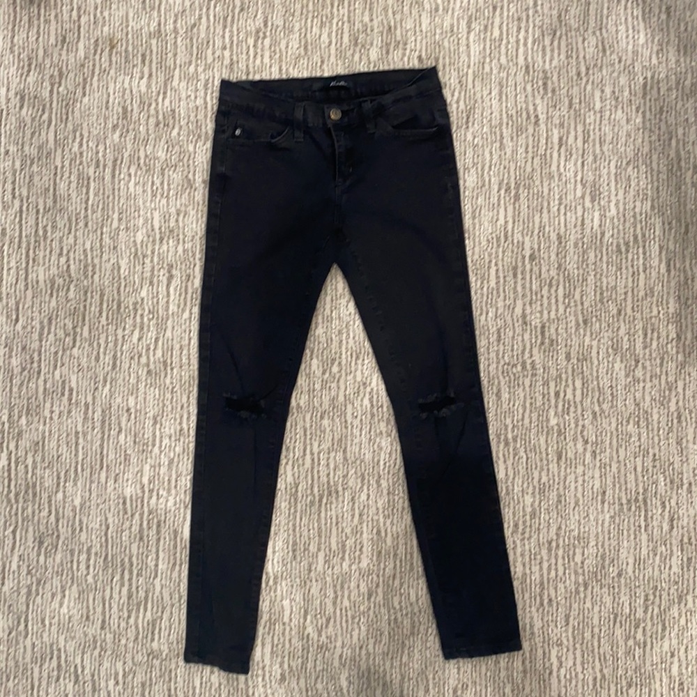 KanCan black distressed skinny jeans